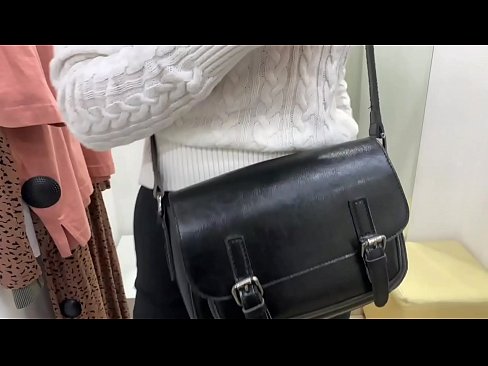 ❤️ Публічна мастурбація молодої сучки FeralBerry фалоімітатором у примірочній ❤️ Порно у нас uk.ixiporn-com.ru ❌️